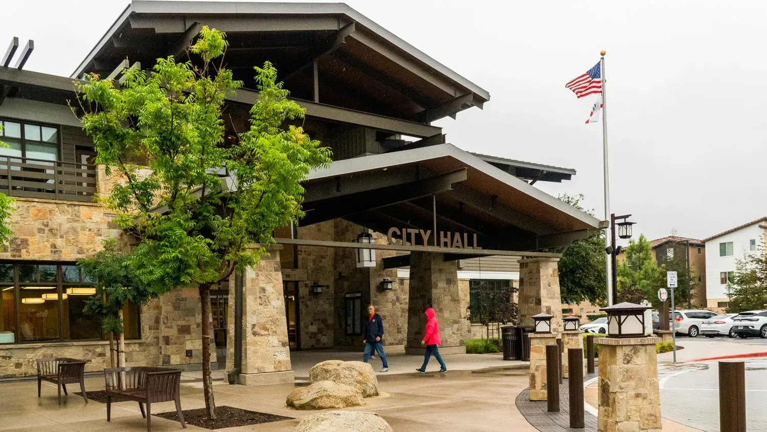 LAKE-FOREST-CITYHALL-2025-MENDOZA-14.webp