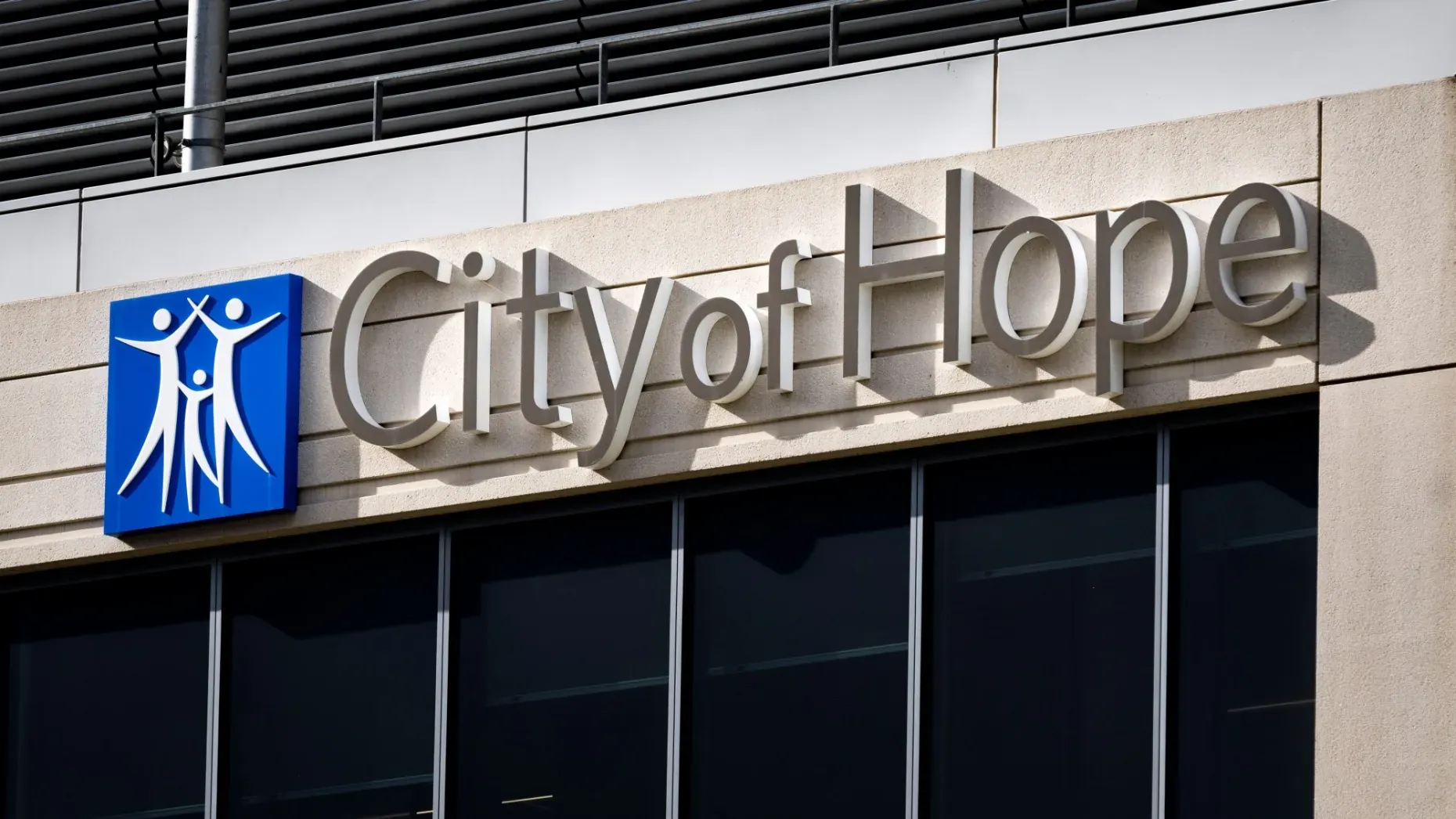 OCR-L-CITYOFHOPE-10-PB.webp