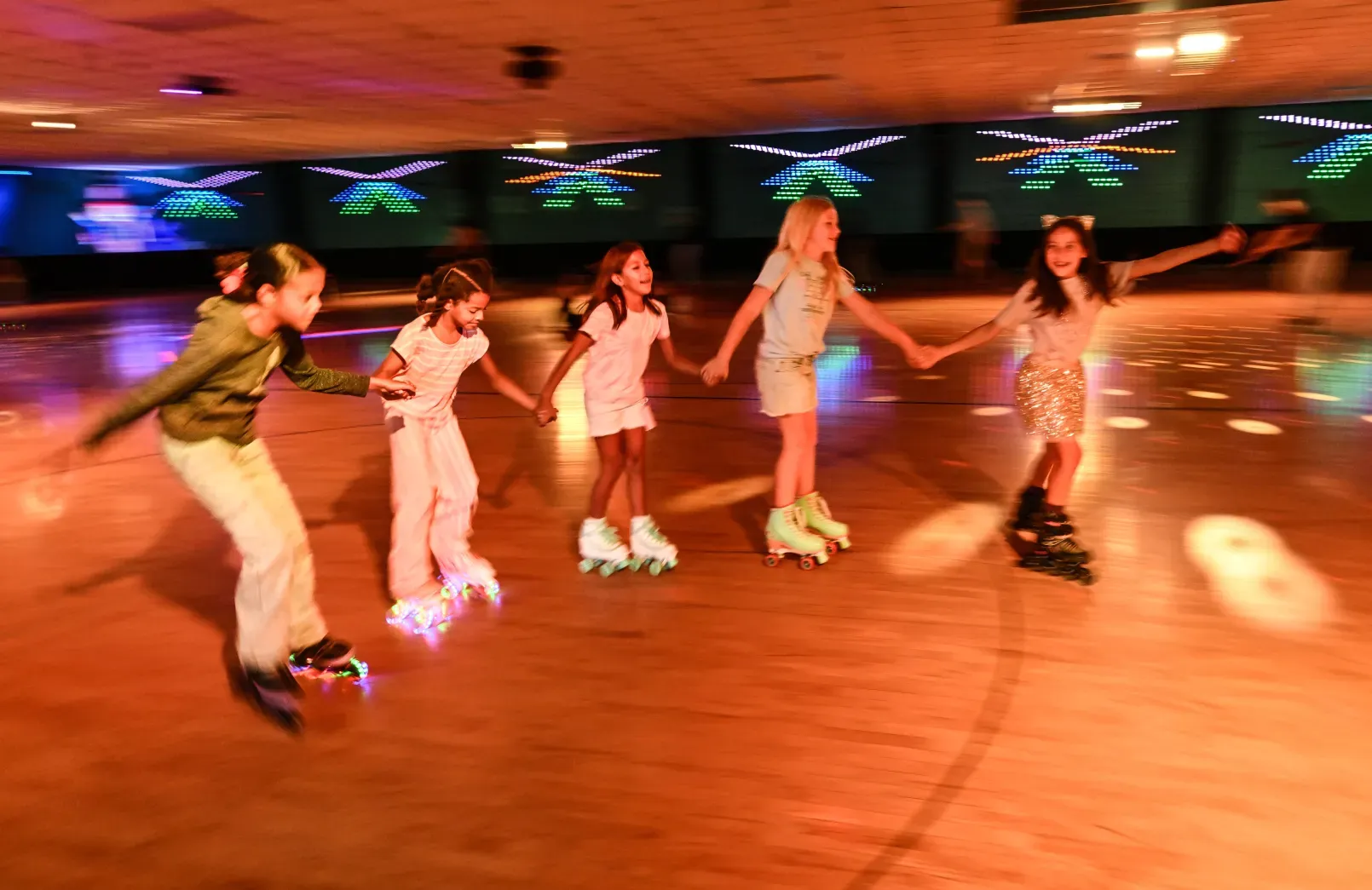 OCR-L-HOLIDAYSKATE-0702-JG-17-1.webp